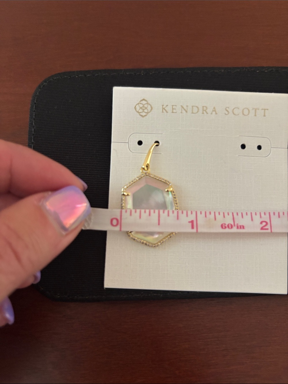 Kendra Scott Iridescent Opal-Effect Gold Drop Earrings - Picture 5 of 6